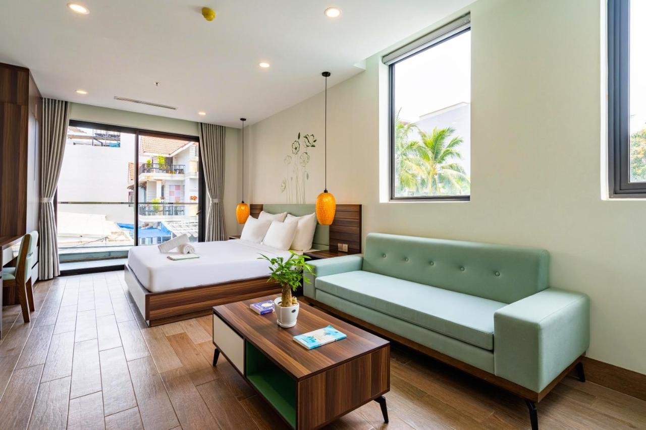 Sea Breeze Condotel *